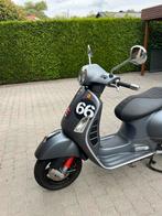 Vespa Grijs 125 GTS super, Fietsen en Brommers, Ophalen, Zo goed als nieuw