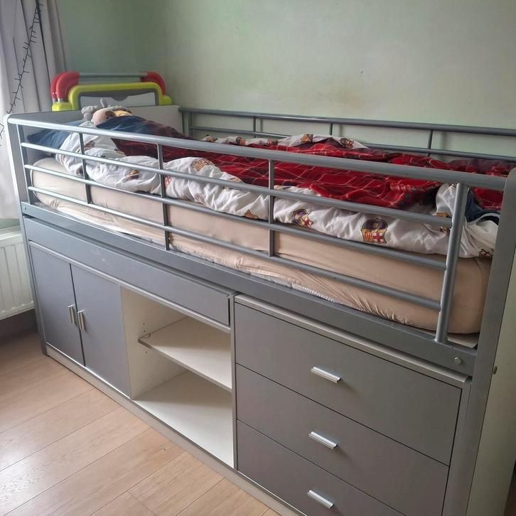 Lit semi-hauteur, combiné bureau gris et blanc, Maison & Meubles, Chambre à coucher | Lits superposés & Lits mezzanines, Utilisé