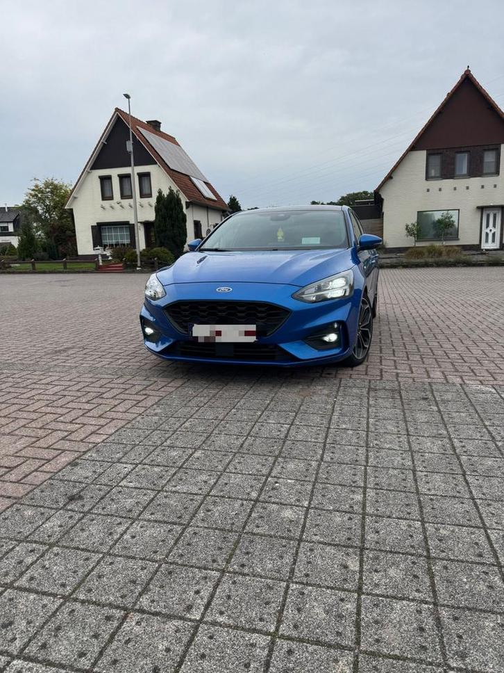 Ford Focus 1.5TDCi ST-Line Automaat–Shelby Blue–Full Option!, Auto's, Ford, Particulier, Focus, Achteruitrijcamera, Adaptieve lichten