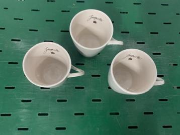 3 mokken Jacqmotte beschikbaar voor biedingen