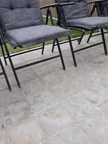 Tuinstoelen terras, een set van vier.. beschikbaar voor biedingen