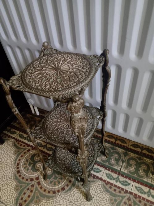 Zeldzaam oriëntaliserend gietijzeren harnas in art-nouveau, Antiek en Kunst, Antiek | Overige Antiek, Ophalen