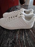 witte sneakers, Wit, Ophalen of Verzenden, Zo goed als nieuw, Sneakers