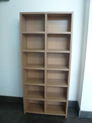 cd-kastje beschikbaar voor biedingen