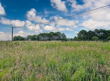 Bouwgrond te koop in oster beschikbaar voor biedingen