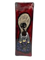 Keramische wandtegel met damesfiguur