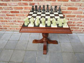 table d'échecs vintage avec pièces d'échecs, Enlèvement