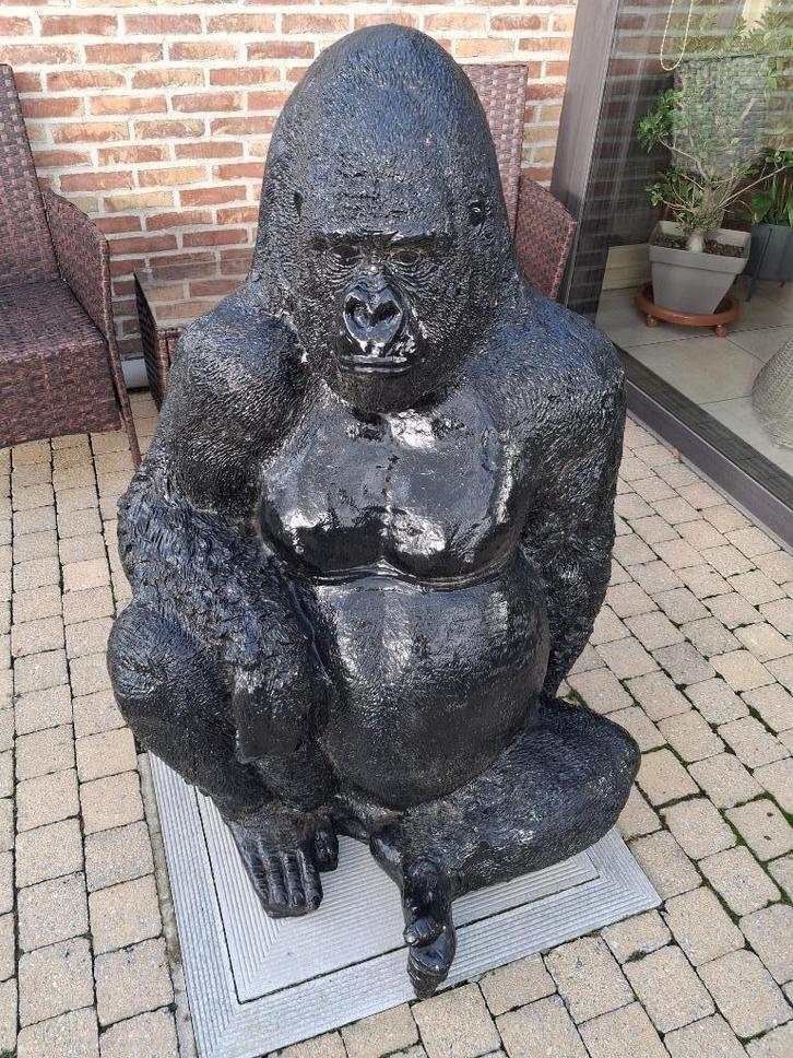 heel groot beeld king kong / aap, Tuin en Terras, Tuinbeelden, Zo goed als nieuw, Dierenbeeld, Kunststof, Ophalen