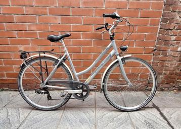 Damesfiets Venturelli beschikbaar voor biedingen