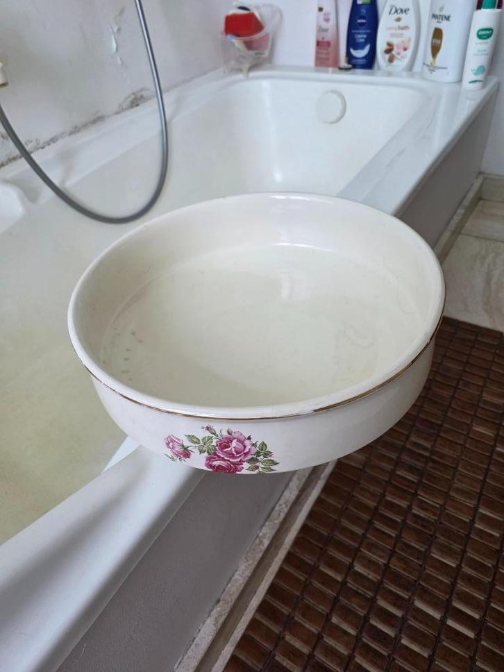 BOL DE BAIN EN PORCELAINE ANTIQUE, Antiquités & Art, Antiquités | Porcelaine, Enlèvement