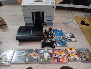 PlayStation 3 fat en boîte avec 10 jeux  beschikbaar voor biedingen