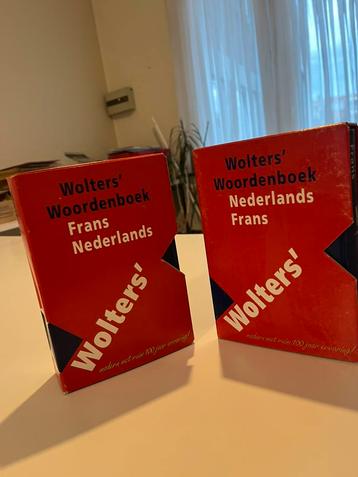 2 dictionnaires français/néerlandais et néerlandais/français beschikbaar voor biedingen
