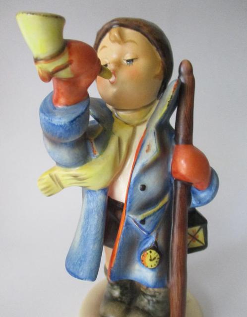 M I Hum-:15/0 -Hear Ye, Hear Ye-13cm.+ orig.verpakking-TMK-7, Verzamelen, Beelden en Beeldjes, Zo goed als nieuw, Hummel, Verzenden