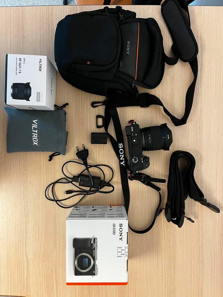 Sony Camera Alpha A6100 with Viltrox Lens 56mm/1.7, TV, Hi-fi & Vidéo, Appareils photo numériques, Comme neuf, Reflex miroir, Sony