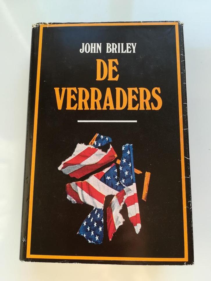 De Verraders (John Briley), Boeken, Oorlog en Militair, Ophalen of Verzenden