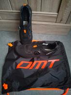 Raceschoenen DMT KR4, Enlèvement