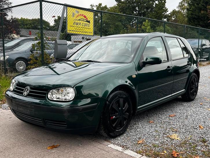 Volkswagen Golf 1.6 Benzine km 113000, Auto's, Oldtimers, Bedrijf, Te koop, Metaalkleur, Volkswagen, Benzine, Stadsauto, 5 deurs