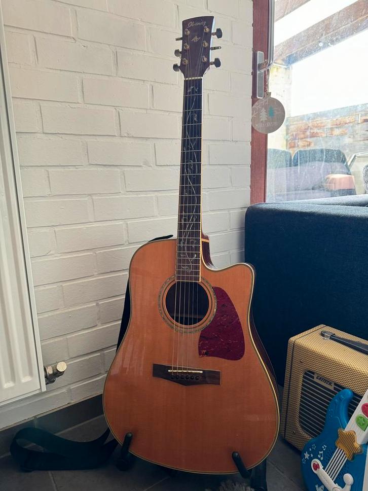 Ibanez Artwood AW300ECE, Muziek en Instrumenten, Snaarinstrumenten | Gitaren | Akoestisch, Gebruikt, Western- of Steelstringgitaar