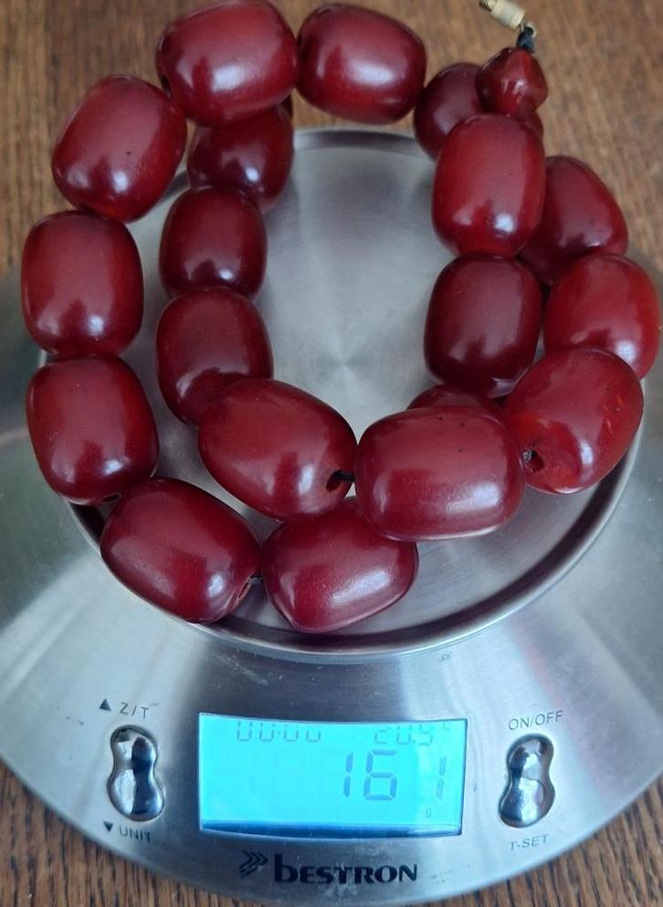 Antieke Cherry Faturan/bakeliet met werveleffect, 161gramm, Handtassen en Accessoires, Antieke sieraden, Ketting, Ophalen