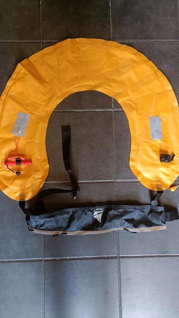 Reddingsvest heup model beschikbaar voor biedingen