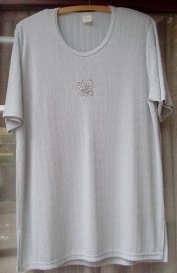 Damesblouse maat L beschikbaar voor biedingen