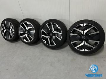 7mm! Originele Peugeot 208 II GT Hybrid P21E zwarte velgen 1, Pneus et Jantes, Enlèvement ou Envoi, Véhicule de tourisme, Pneus été