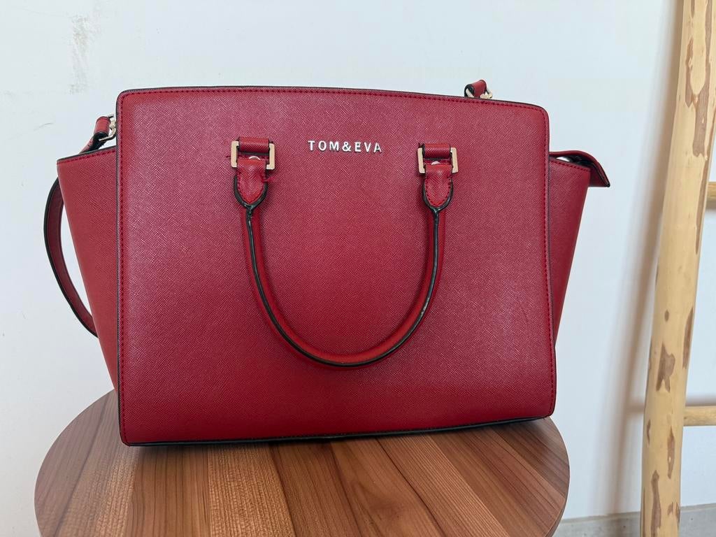 Rode handtas van Tom & Eva, Handtassen en Accessoires, Tassen | Damestassen, Gebruikt, Handtas, Rood, Ophalen of Verzenden