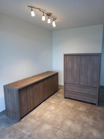 Dressoir en opbergkast beschikbaar voor biedingen