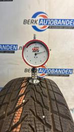 2x Goodyear Ultra Grip Permormance 3 175/65 R15 88T 175/65/1, Auto-onderdelen, Banden en Velgen, Gebruikt, 15 inch, 175 mm, Band(en)