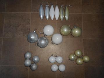 Joli ensemble de décorations de Noël/24 pièces pour 5€, Divers, Noël, Enlèvement ou Envoi, Comme neuf