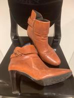 Paire de JB Martin - Bottines en cuir marron - Taille 39, Beige, Jb martin, Ophalen of Verzenden, Gedragen