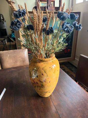 Pretty flowery decorative vase beschikbaar voor biedingen