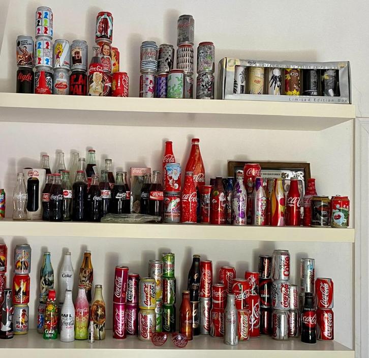 Unieke verzameling - 187 Coca-Cola blikken en flessen, Verzamelen, Merken en Reclamevoorwerpen, Gebruikt, Ophalen