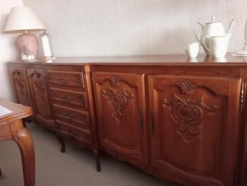 Bahut vintage en chêne styke Louis XV beschikbaar voor biedingen