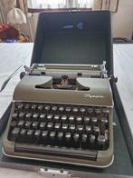 machine à écrire vintage ancienne marque Olympia, Divers, Machines à écrire, Enlèvement ou Envoi