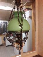 Vieux lustre en bronze avec globe en opaline vert, Antiek en Kunst, Ophalen