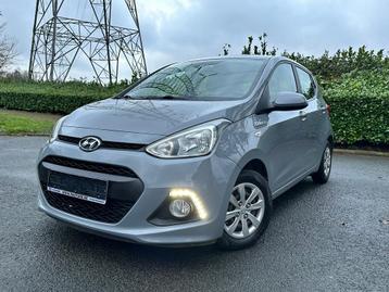 Hyundai i10 1.0 2014 Benzine Euro 5b Dealerboek  beschikbaar voor biedingen