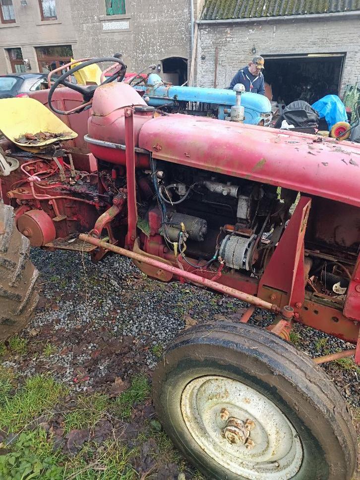 Tracteurs renault, Zakelijke goederen, Landbouw | Tractoren, Renault, tot 80 Pk, Oldtimer, Ophalen