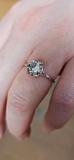 Bague solitaire en diamant de laboratoire de 2,05 carats, ce, Bijoux, Sacs & Beauté, Bagues, Enlèvement ou Envoi, Comme neuf, Or