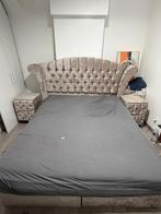 Boxspring 1.80mx2m rosé met nachtkastjes en opbergruimte, Ophalen, Zo goed als nieuw