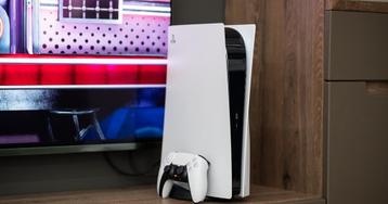 PS5 Disk Versie + Games & Accessoires beschikbaar voor biedingen