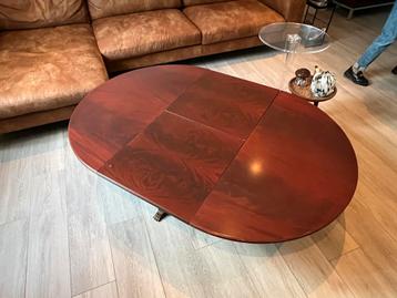 Gratis salontafel rond massief hout - mahonielook beschikbaar voor biedingen