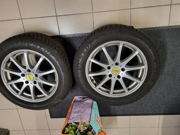 winterbanden op velg Toyota C-HR SUV beschikbaar voor biedingen