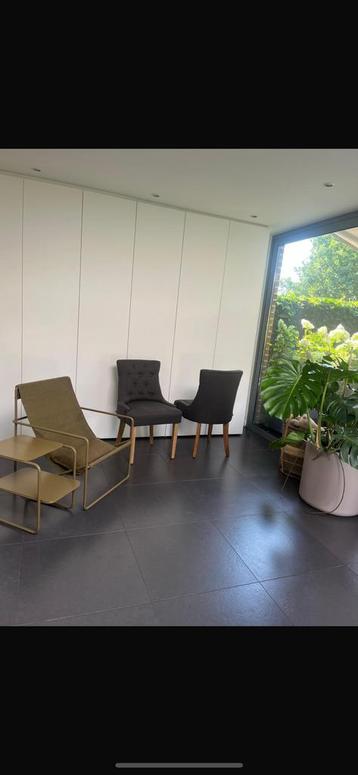 2 landelijke kwaliteitsstoelen grijze stoffering / eik poten, Enlèvement