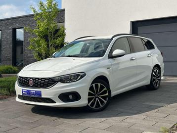 Fiat Tipo 1.4i SW Lounge Navi+ACC+CAM+17" Alu+ ..., Auto's, Fiat, Voorwielaandrijving, Gebruikt, 4 cilinders, https://public.car-pass.be/vhr/24768268-557a-4e22-9025-867595ada718
