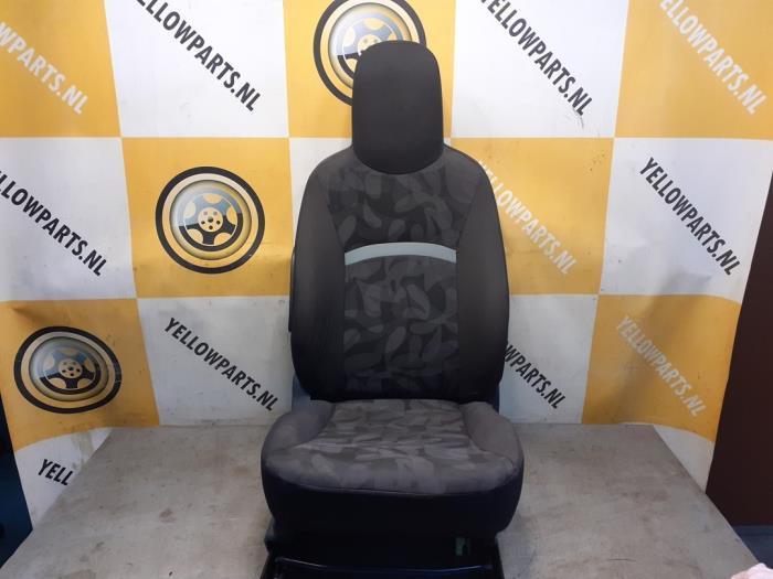 Stoel rechts van een Suzuki Alto, Auto-onderdelen, Interieur en Bekleding, Suzuki, Gebruikt, 3 maanden garantie, Ophalen of Verzenden