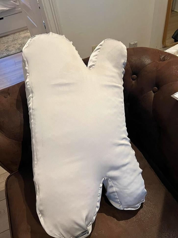 Oreiller à memoire de forme / ergonomique, Maison & Meubles, Chambre à coucher | Linge de lit, Comme neuf, Oreiller, Enlèvement