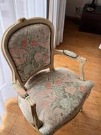 Très belle chaise, avec un joli motif de fleurs, Enlèvement