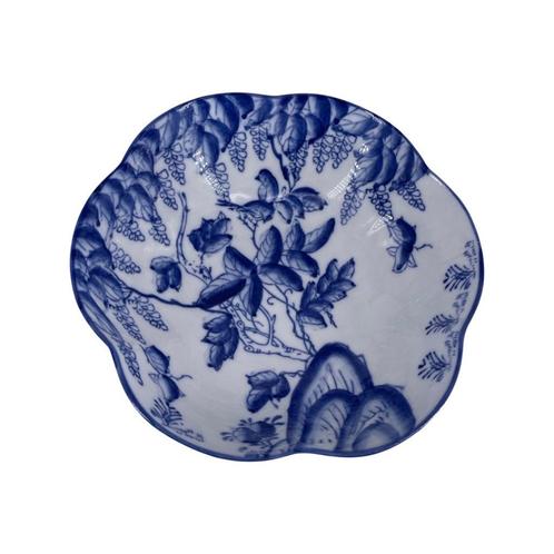 Petit plat asiatique 20ème siècle en porcelaine, Antiquités & Art, Antiquités | Porcelaine, Enlèvement ou Envoi