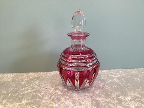 Parfumflakon in dubbelgelaagd kristal. VSL030/a., Antiek en Kunst, Antiek | Glaswerk en Kristal, Ophalen